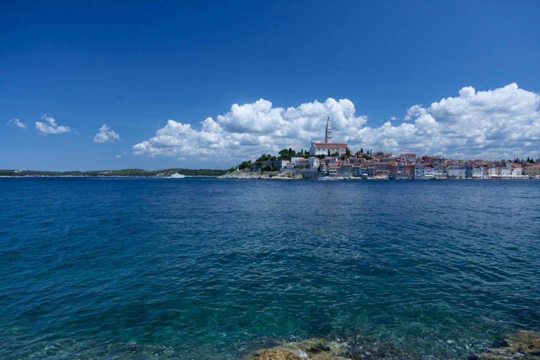 Ausblick auf die Altstadt von Rovinj Hotel Henry Village Island