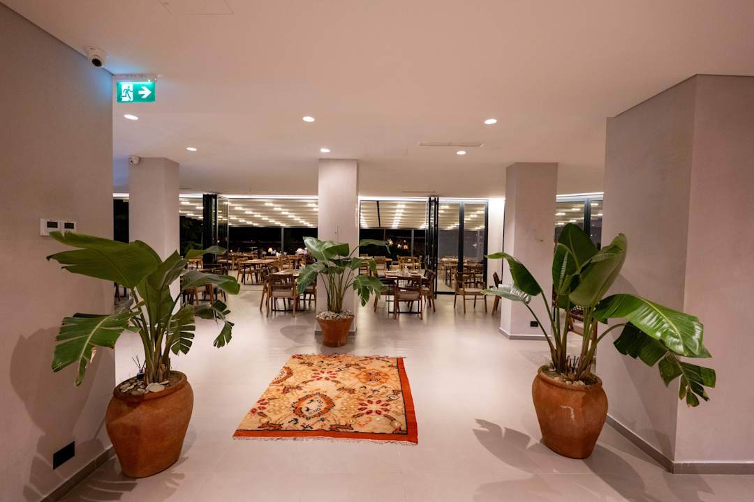 Außenansicht Grand Hotel Saranda