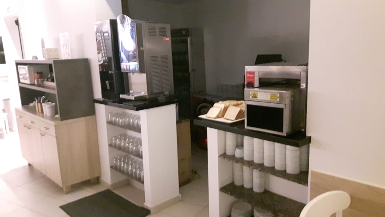 Gastro FLOR los Almendros Hotel