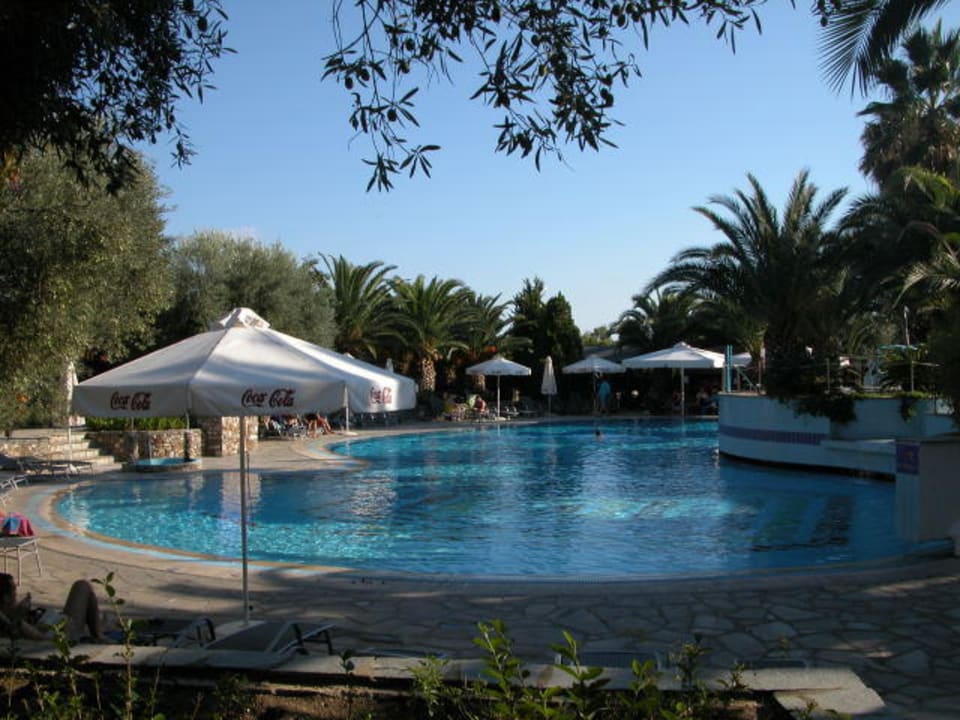 Poollandschaft Lagomandra Hotel & Spa