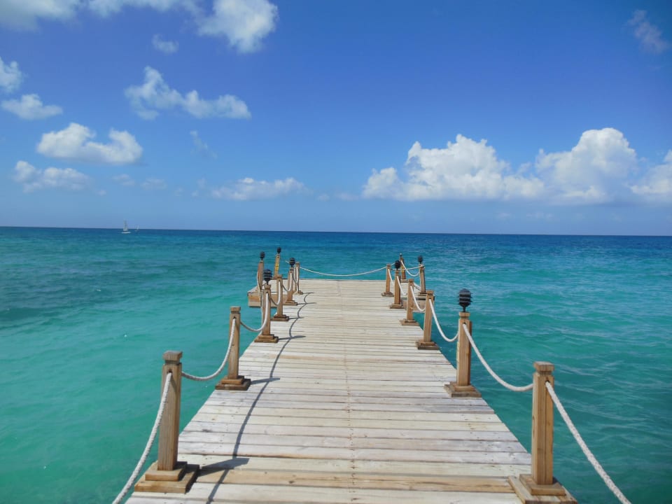 Bootssteg zwischen Palace und Beach Hotel Viva Dominicus Palace by Wyndham-All Inclusive Resort