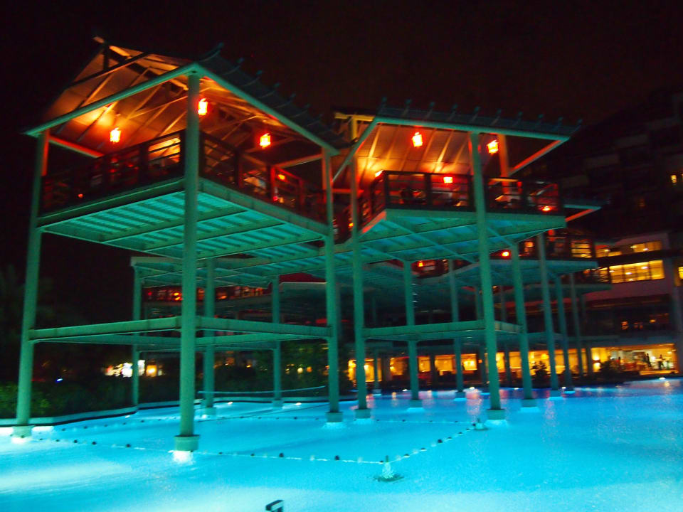 Buitengedeelte van het zen restaurant Limak Lara Deluxe Hotel & Resort