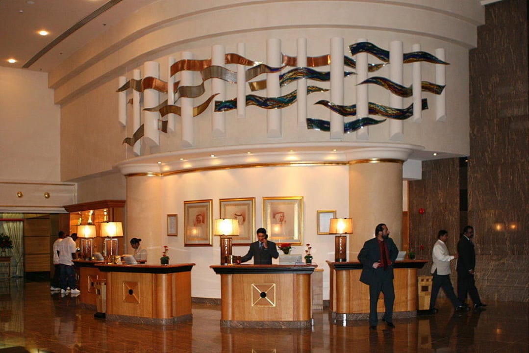 Rezeption Le Royal Méridien Beach Resort & Spa Dubai