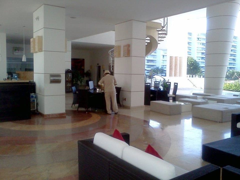 Open Lobby and Bar Dreams Villamagna Nuevo Vallarta