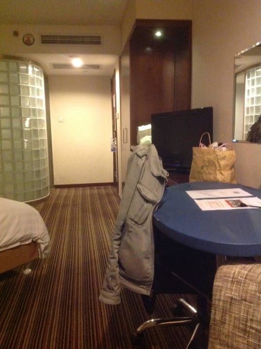 Queen bed, non-smoking room Hotel Holiday Inn Express Tianjin City Centre