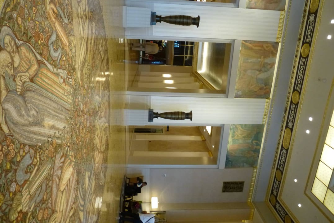 Eingang mit Bodenmosaik The Waldorf Astoria New York