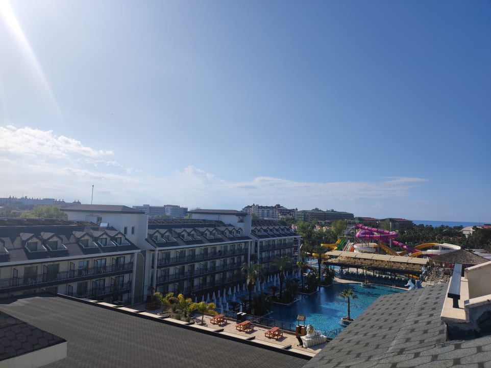 Aublick Dream World Palace Hotel