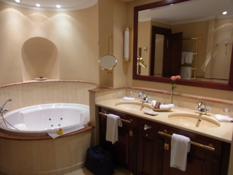 Bad Hotel Yachthafenresidenz Hohe Düne