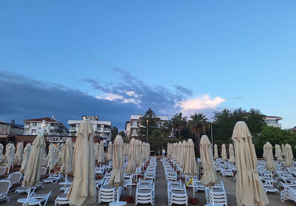 Außenansicht Trendy Side Beach Hotel - Adults only