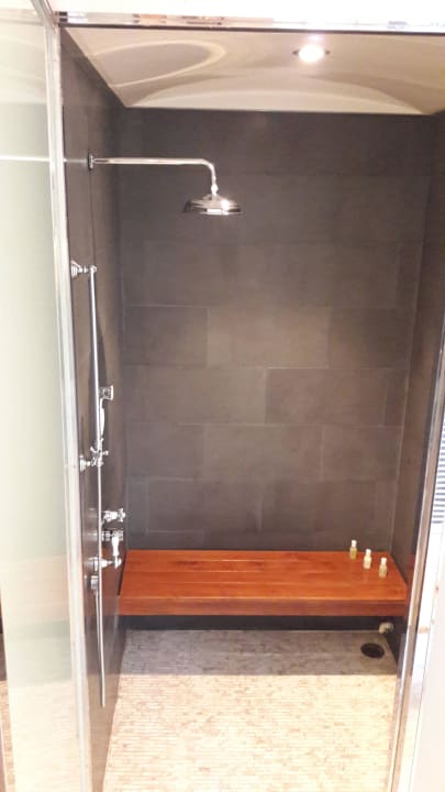 Spa Cottage: Dusche mit Dampfbadfunktion Grand Hyatt Erawan Bangkok