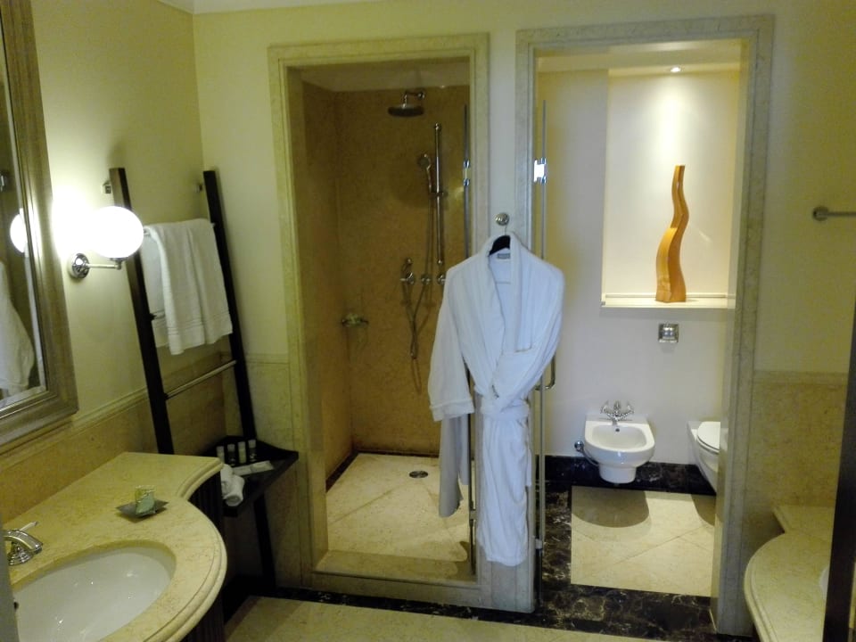 Bad- Dusche- WC The Westin Dubai Mina Seyahi Beach Resort & Marina