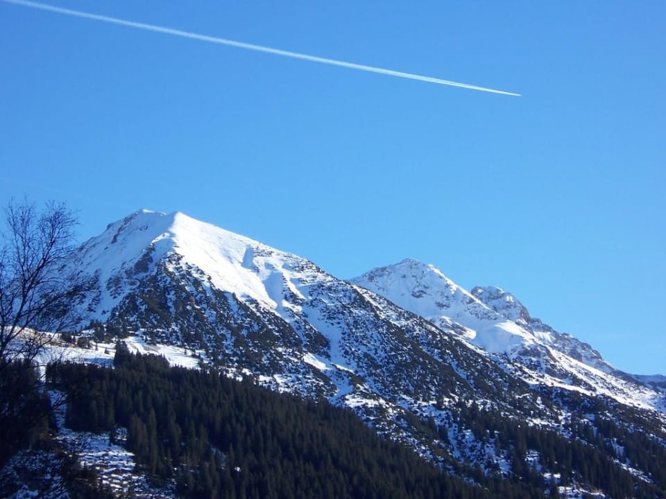 Ausblick aus Zimmer IFA Alpenrose Hotel Kleinwalsertal