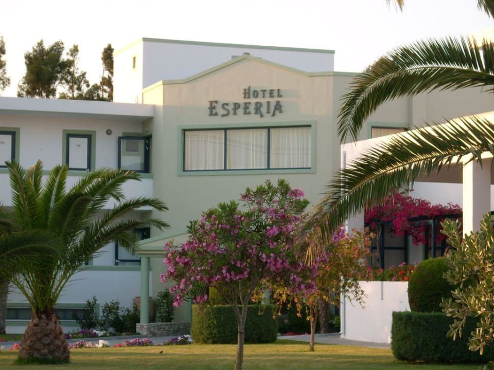 Vorderansicht Hotel Esperia