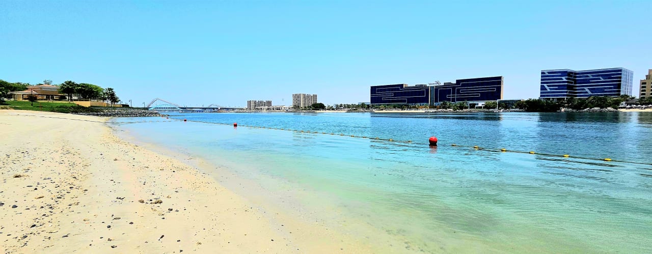 Strand The Ritz-Carlton Abu Dhabi Grand Canal