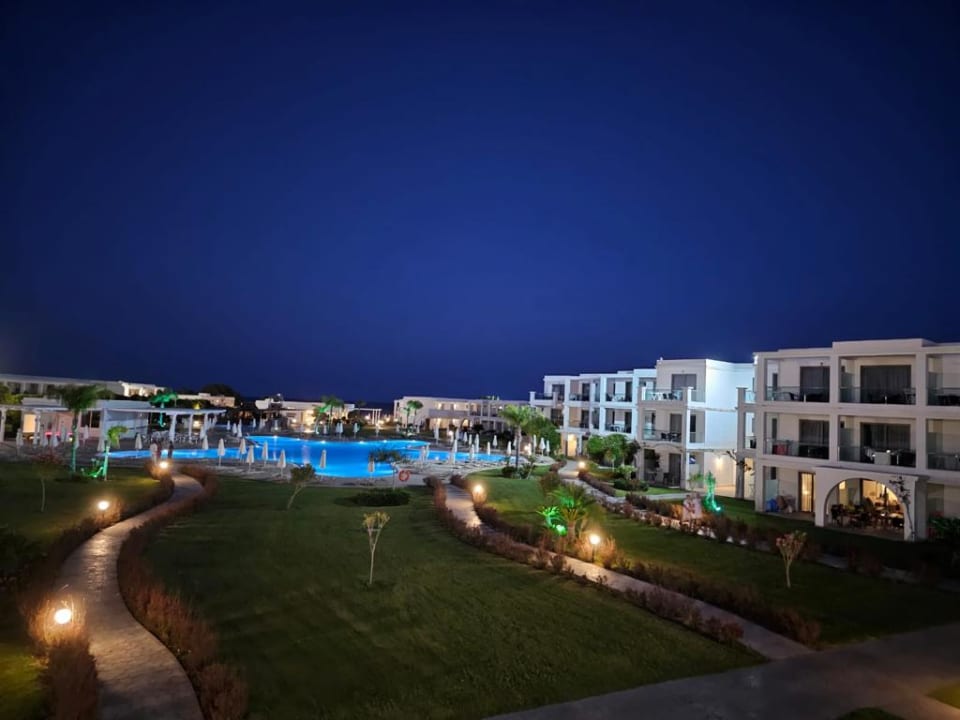 Gartenanlage Asterias Beach Resort