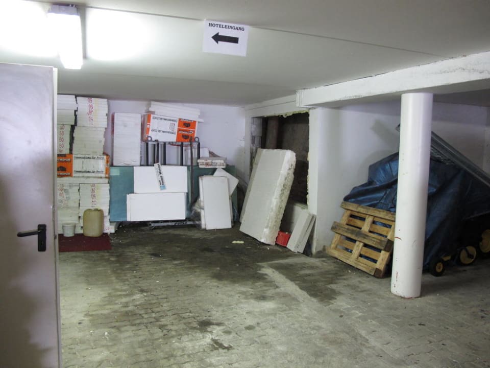 Tiefgarage Hotel Winzer - Nur wir Zwei