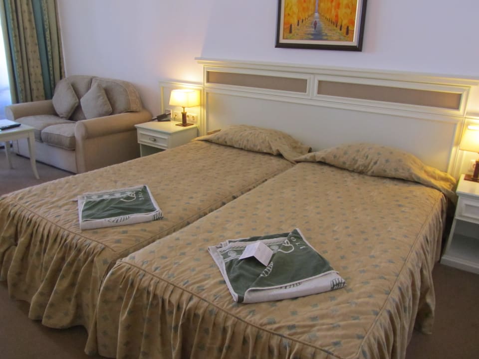 Hotel Helena Sands Helena Sands