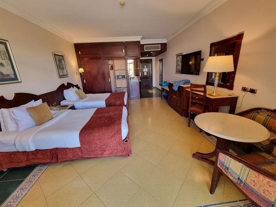 Zimmer Palm Royale Resort - Soma Bay