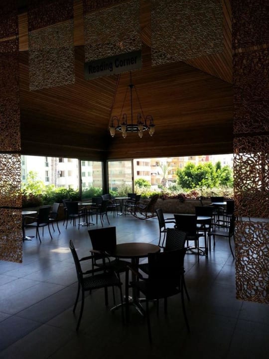 Hier hat man Ruhe untertags zum Lesen usw. Prestige Alanya