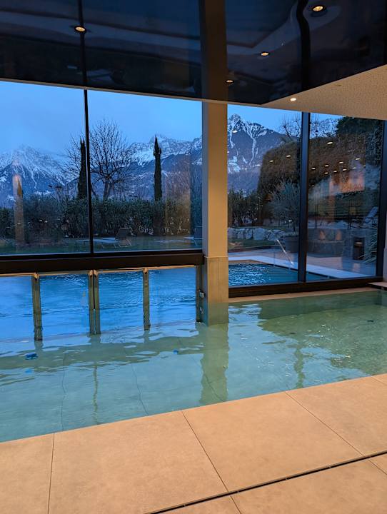 Pool Schenna Resort Hotel Schwefelbad