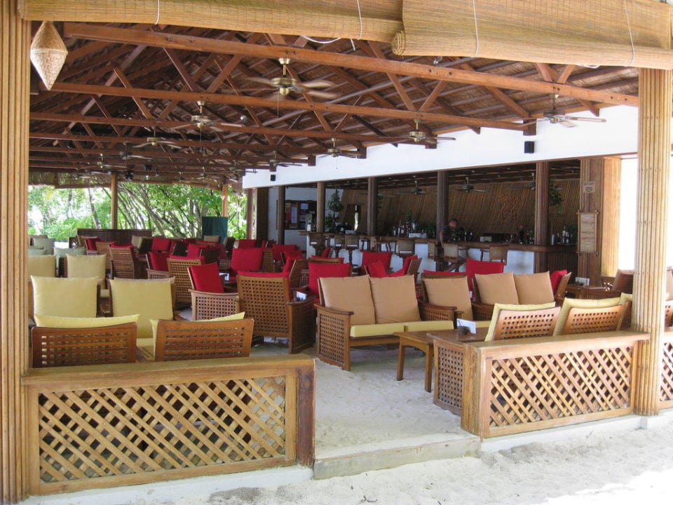 Große Bar NH Collection Maldives Reethi Resort