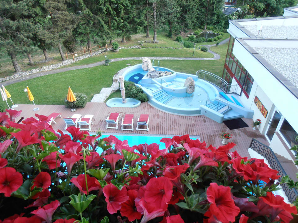 Blick vom Balkon Thermenwelt Hotel Pulverer