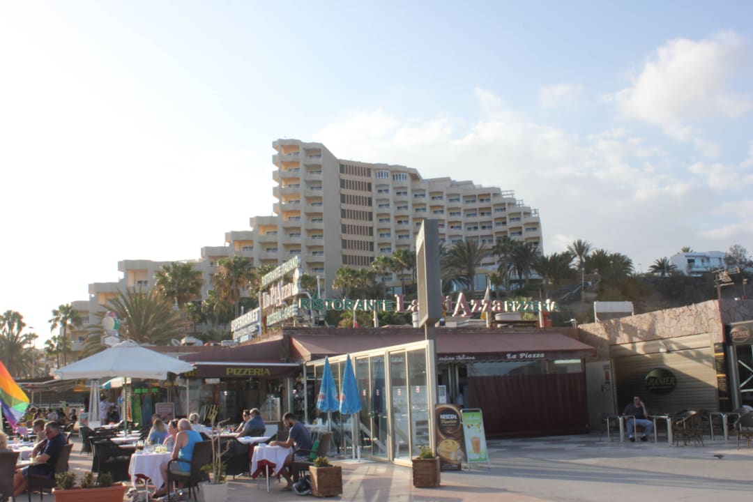 Blick vom Strand Corallium Dunamar by Lopesan Hotels