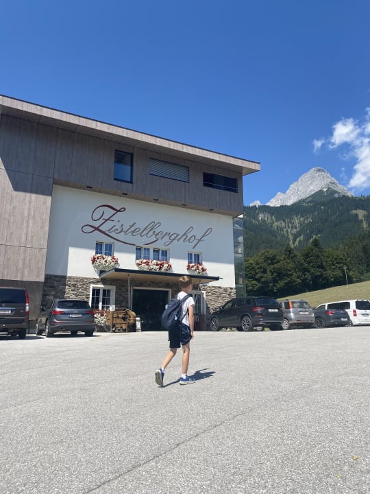 Außenansicht Hotel Zistelberghof