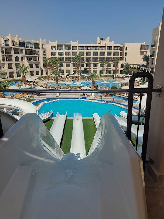 Pool Steigenberger Aqua Magic