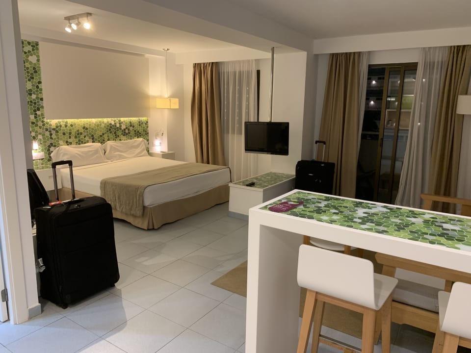 Zimmer Hotel LIVVO Anamar Suites