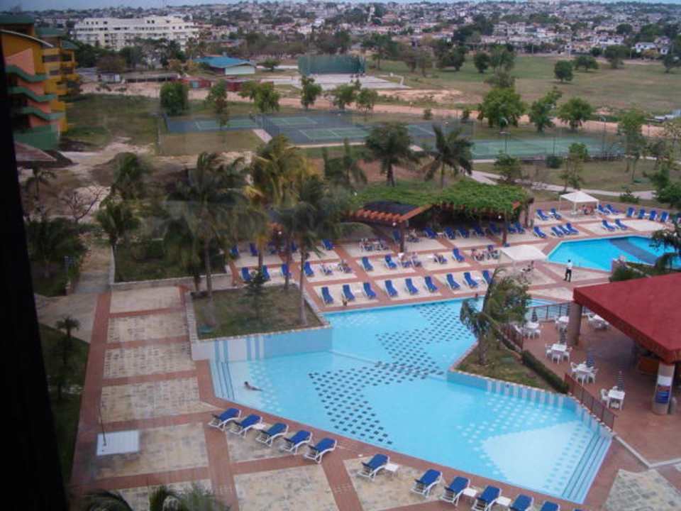 Piscina del hotel Memories Miramar Havana