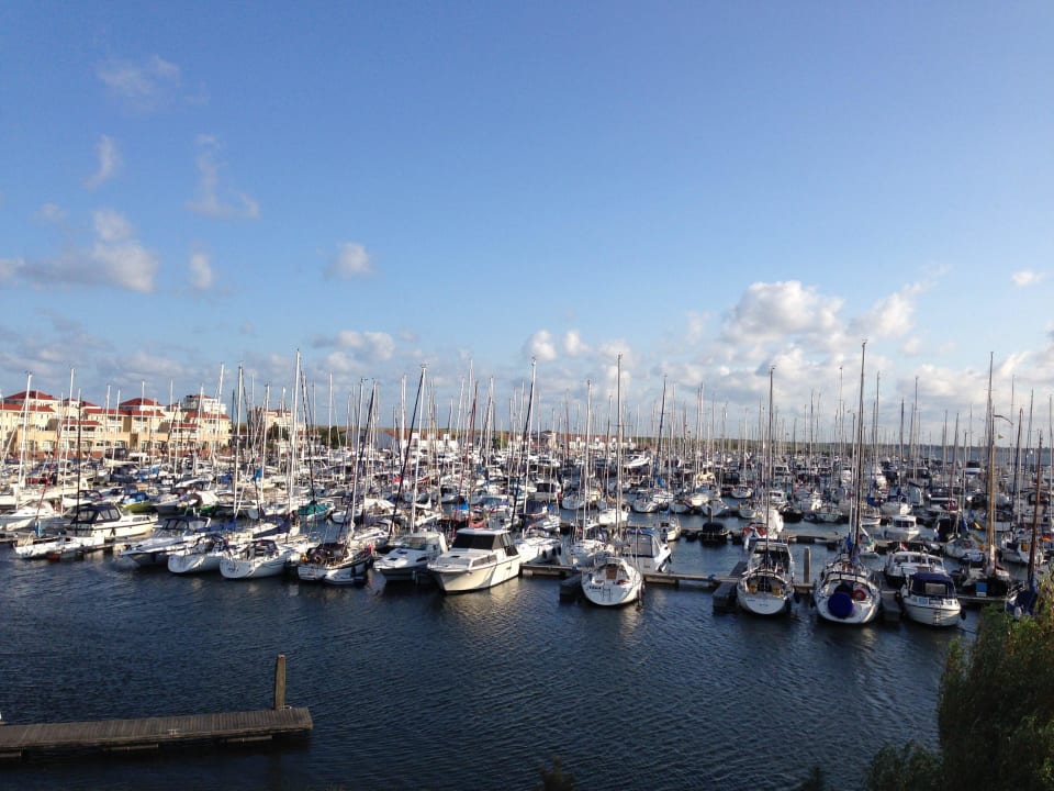 Ausblick von der Dachterrasse Center Parcs Port Zélande