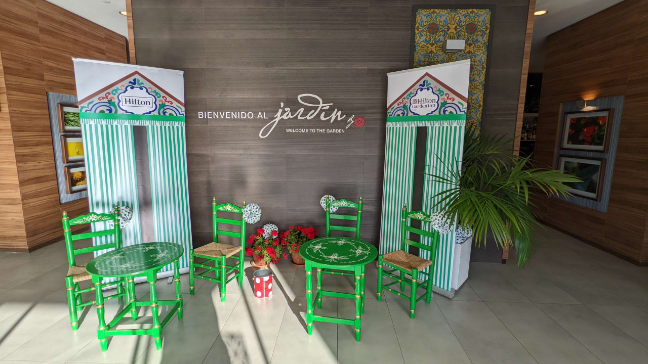 Lobby Hilton Garden Inn Sevilla