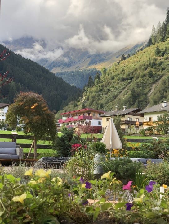Gartenanlage Alpenhotel Kindl