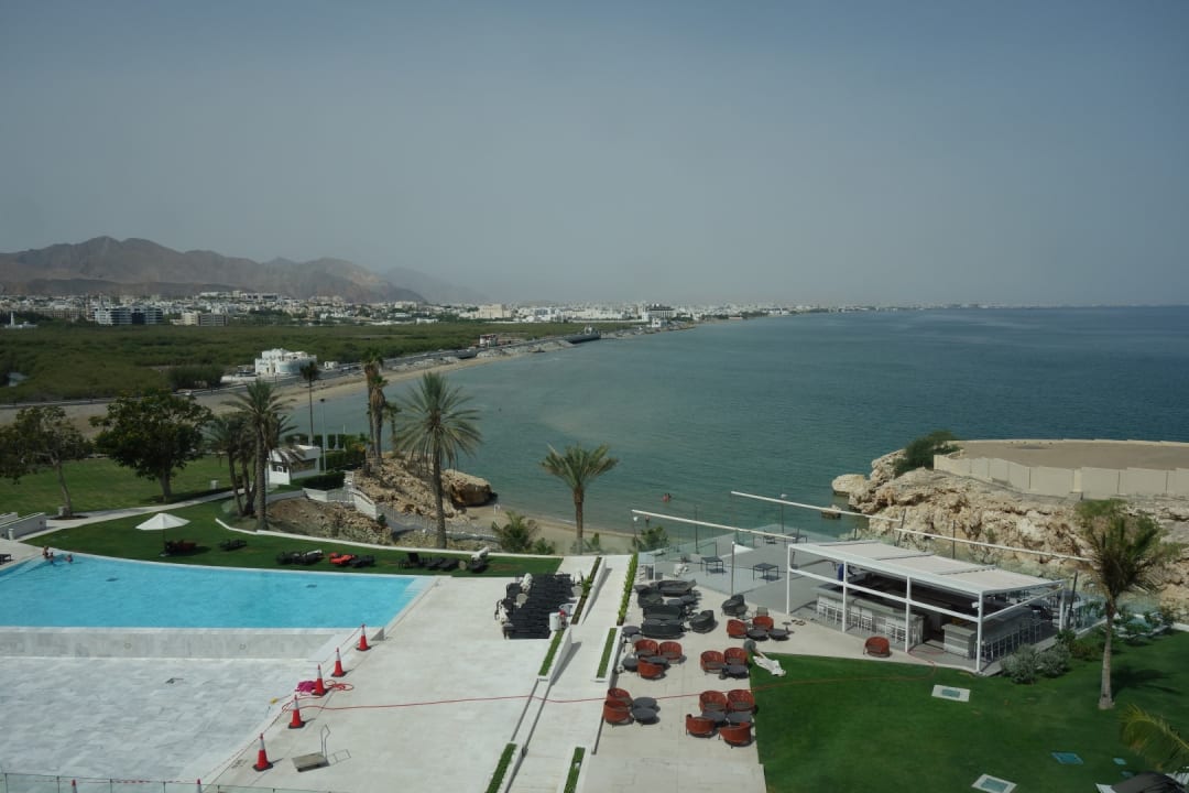 Ausblick Hotel Crowne Plaza Muscat