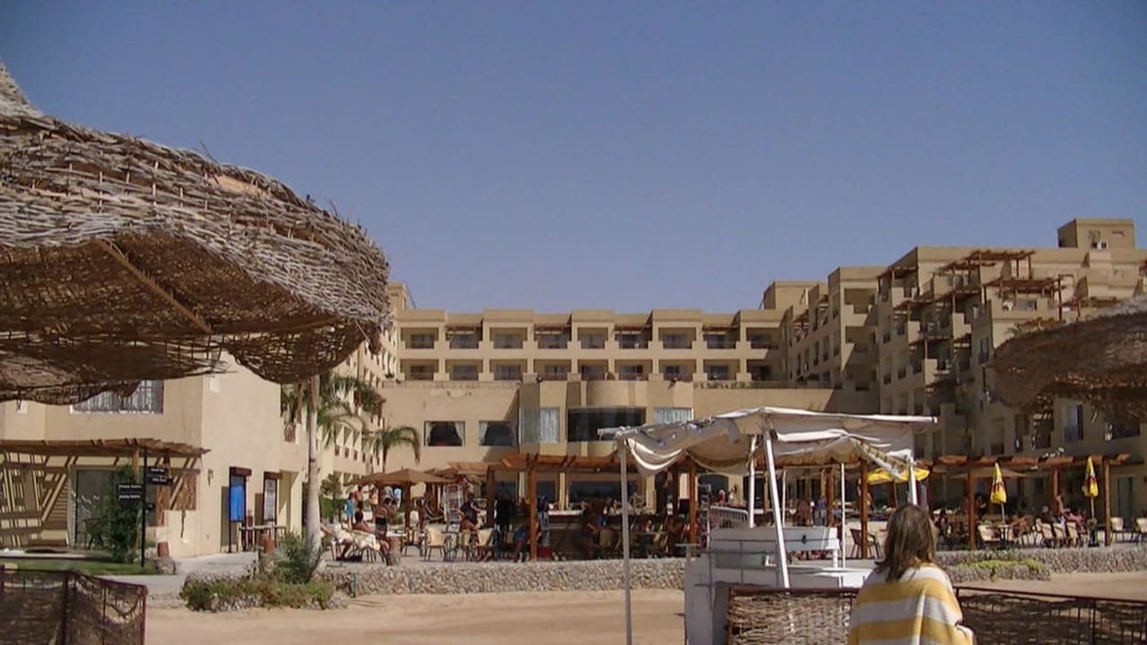 Ausblick vom Meer zum Hotel Imperial Shams Abu Soma