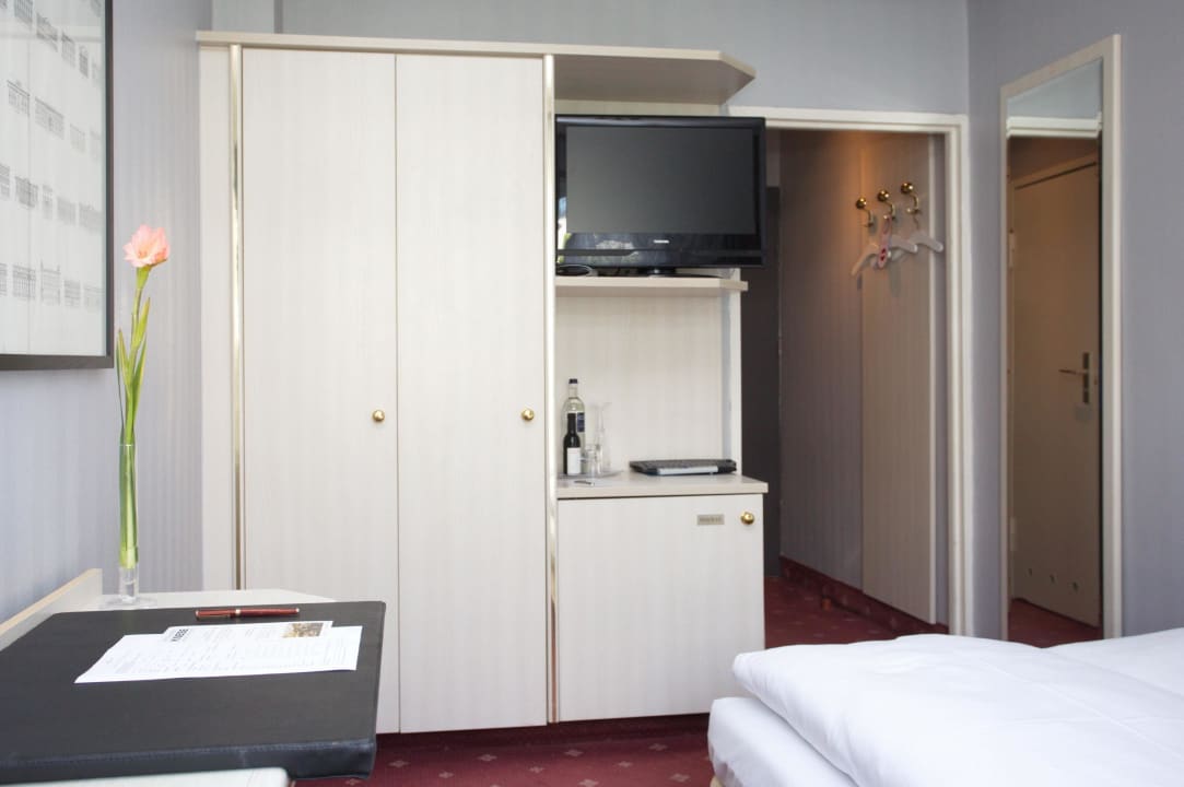 Standard Doppelzimmer Berlin Plaza Hotel