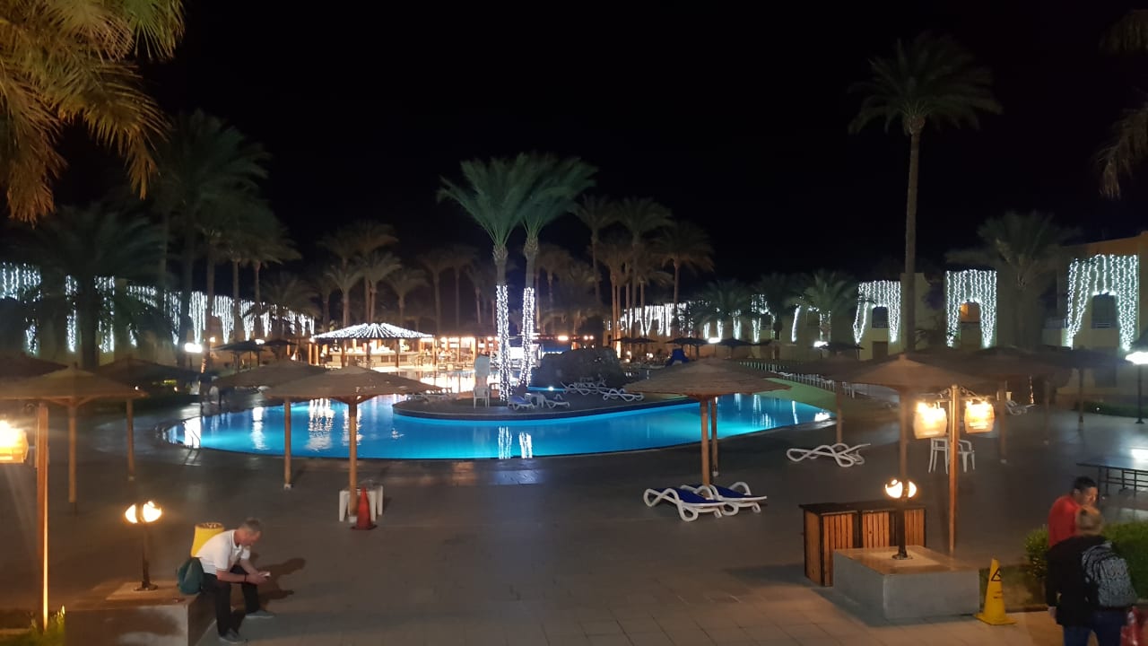 Pool Palm Beach Resort