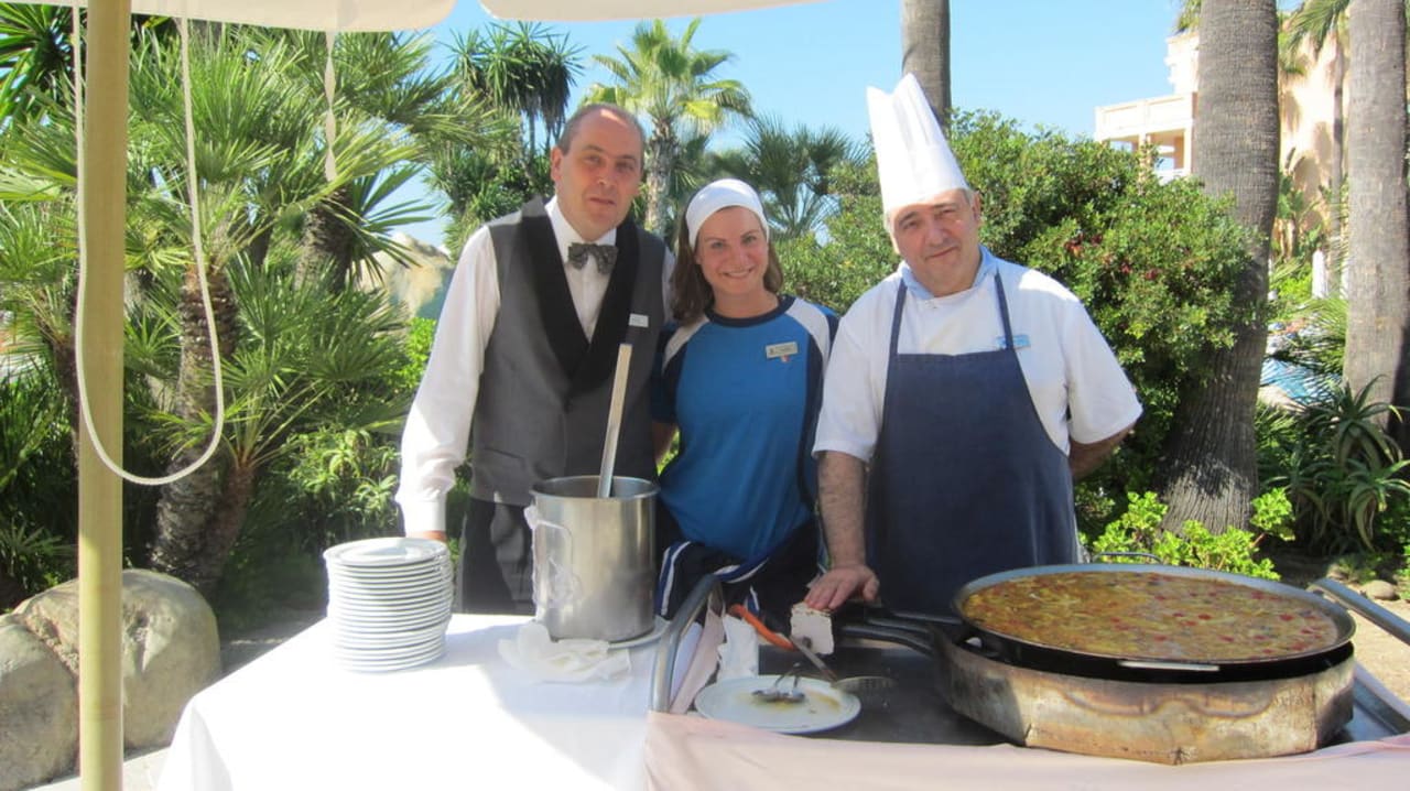 Köche am Pool Hipotels Playa la Barrosa