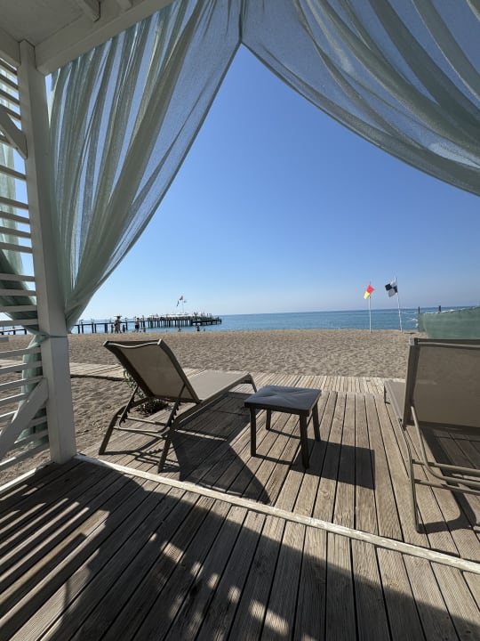 Strand Sherwood Exclusive Lara