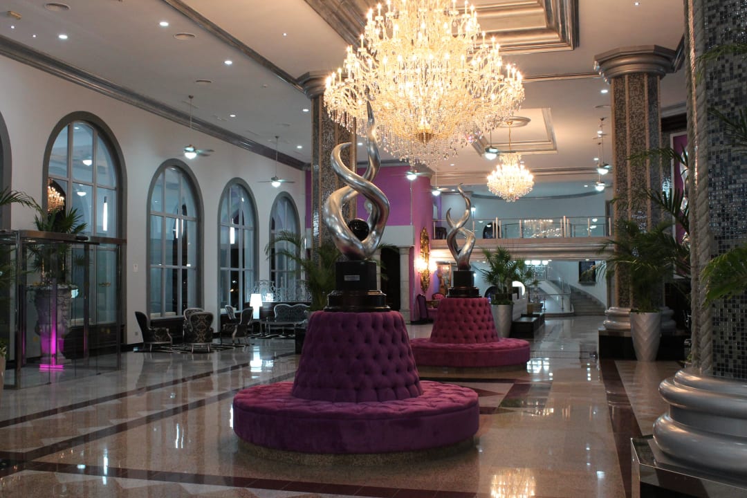 Lobby am Abend Hotel Riu Palace Mexico