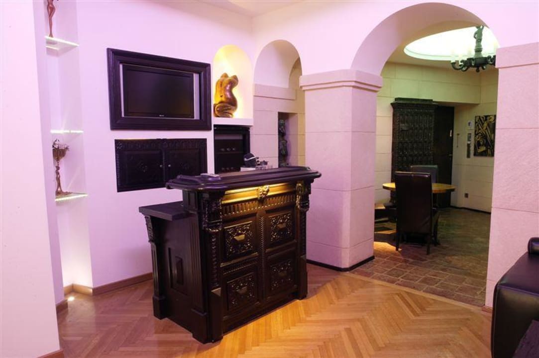 Suzette Citadella Apartments