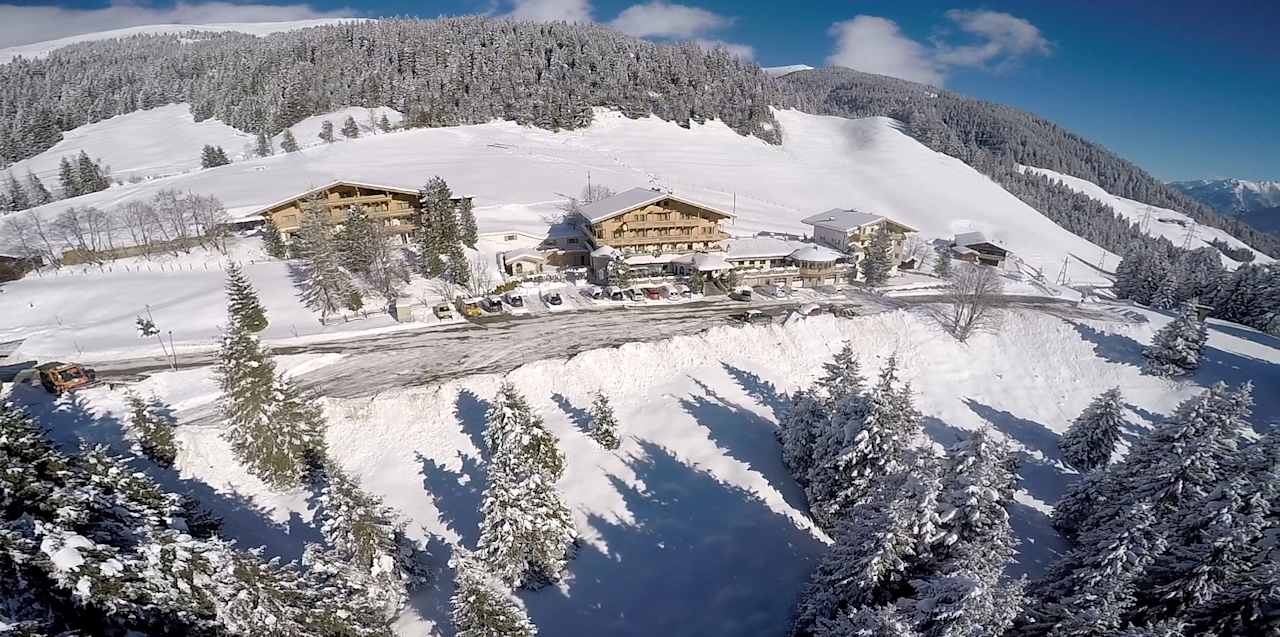 Außenansicht Berghotel Ronach