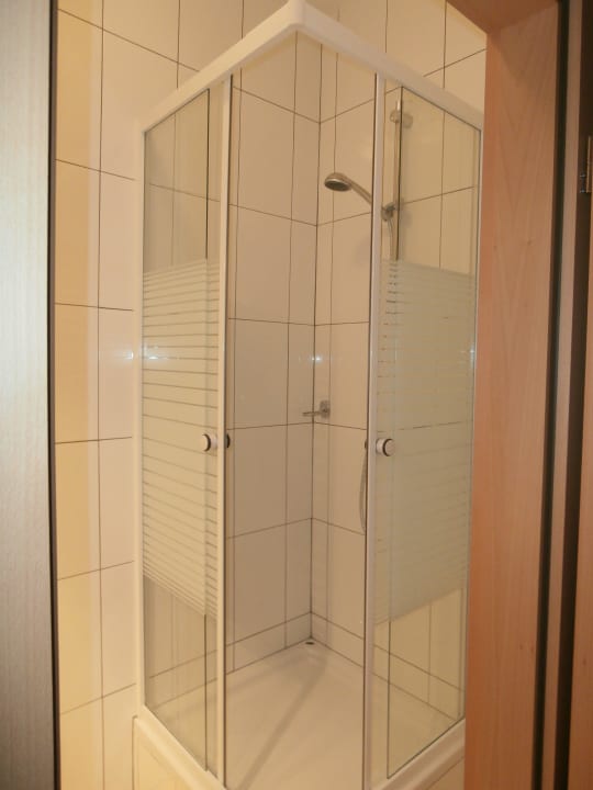 Dusche Allee Hotel Pavillion