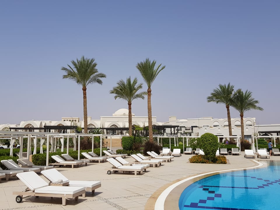 Pool Steigenberger Alcazar