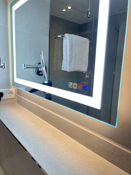 Zimmer Premier Inn Berlin Airport