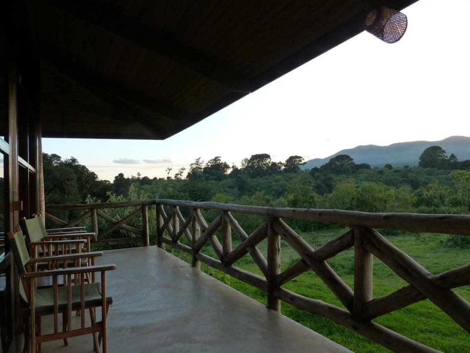 Terrasse vorm Restaurant Rhino Lodge