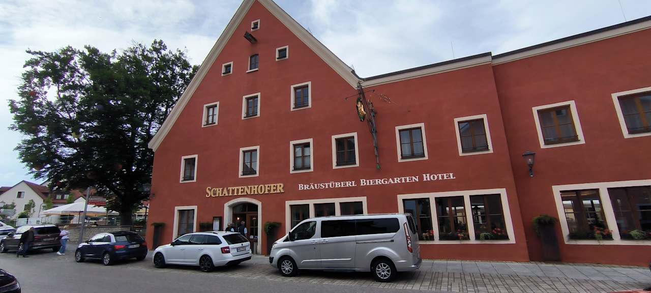 Außenansicht Schattenhofer Hotel & Bräustüberl
