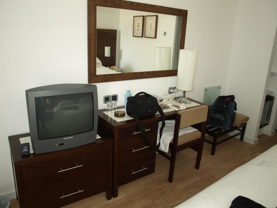 Schreibtisch Hotel Grecian Sands