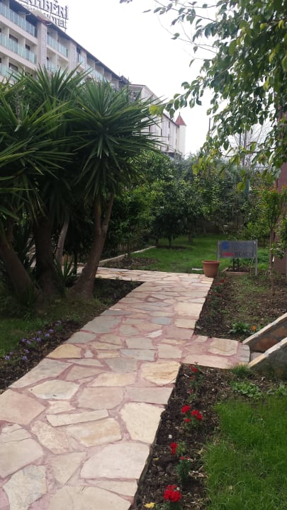 Garten Telatiye Resort